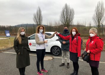 Faurecia pomáhá spolu s Charitou